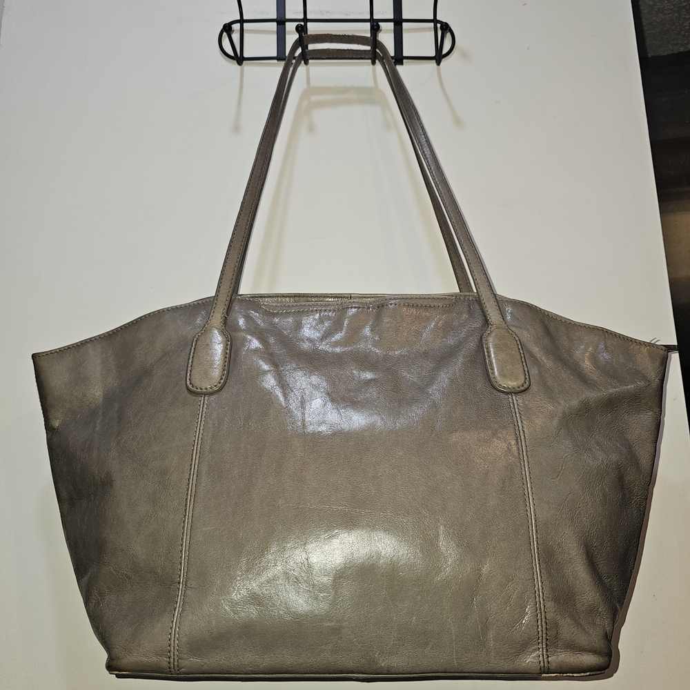 Hobo Tote Good Condition Spacious outer and inner pockets